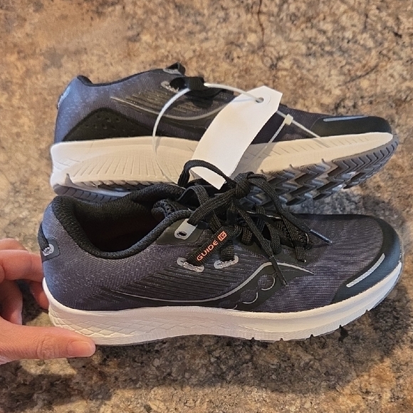 Saucony Size 3 NEW Black and Blue Boy's Sneakers - Picture 5 of 5